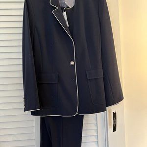 TAHARI NAVY BLUE SUIT - SIZE 18  (NEVER WORN, HAS ORIGINAL TAGS)